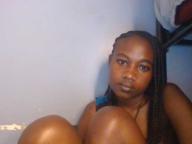 Cute-dall live cam on BongaCams