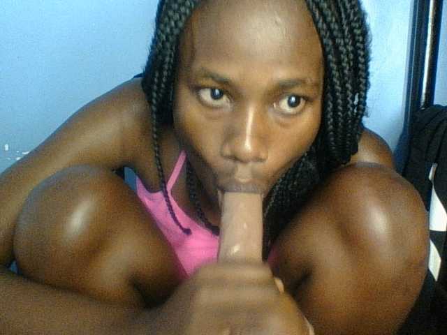 Cute-dall live cam on BongaCams