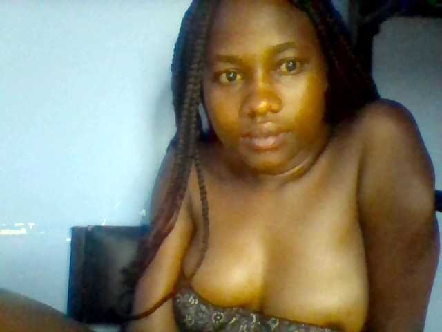 Cute-dall live cam on BongaCams