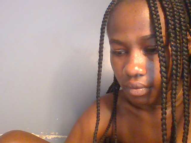 Cute-dall live cam on BongaCams