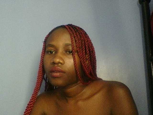 Cute-dall live cam on BongaCams