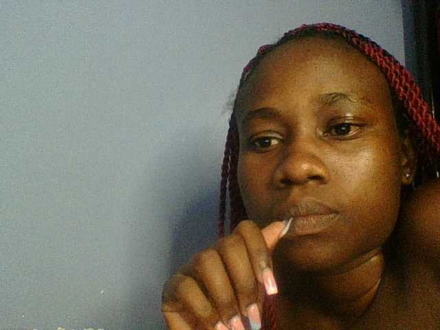 Cute-dall live cam on BongaCams