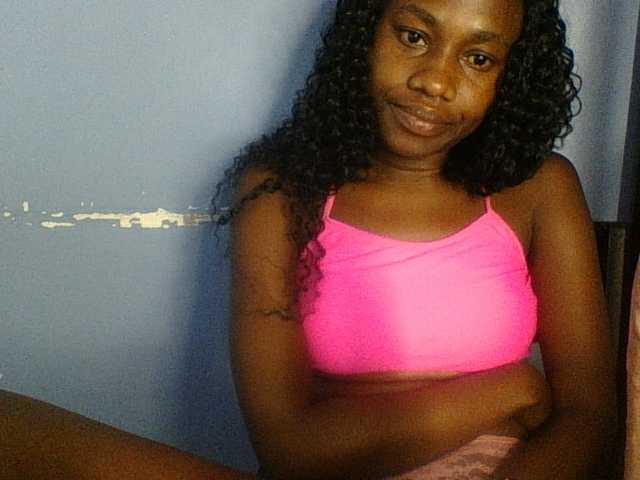 Cute-dall live cam on BongaCams