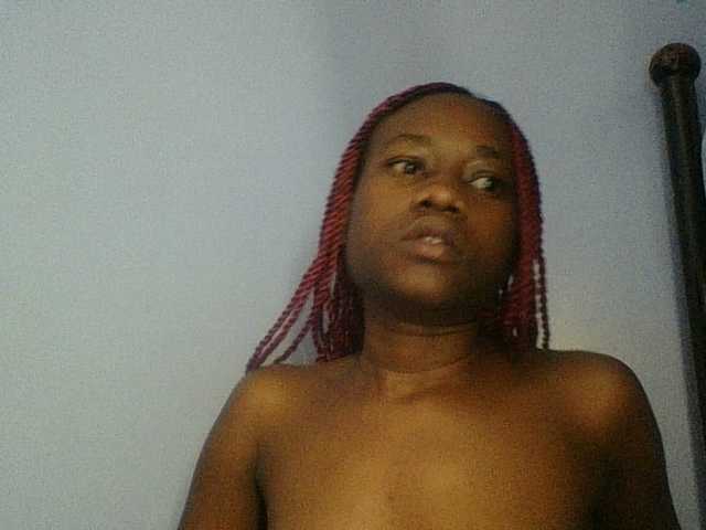Cute-dall live cam pe BongaCams