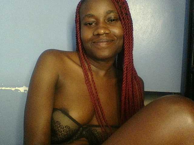 Cute-dall live cam on BongaCams