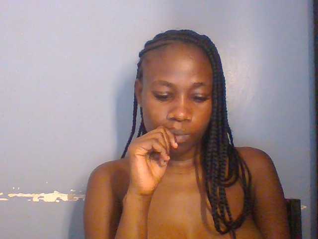 Cute-dall live cam on BongaCams