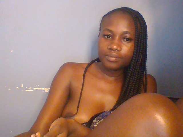 Cute-dall live cam on BongaCams