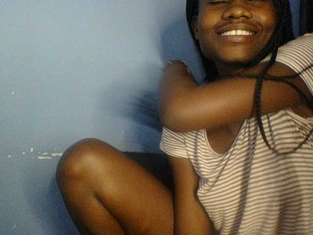 Cute-dall live cam on BongaCams
