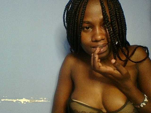 Cute-dall live cam on BongaCams