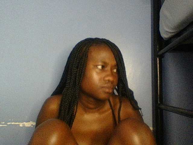 Cute-dall live cam on BongaCams