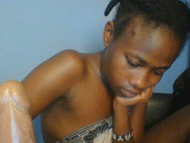 Cute-dall live cam on BongaCams