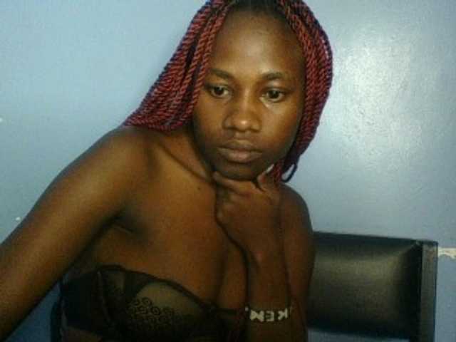 Cute-dall live cam on BongaCams