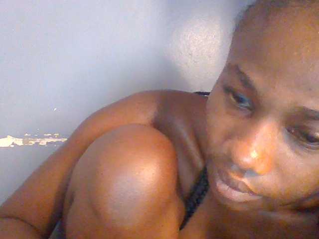 Cute-dall live cam on BongaCams