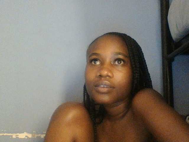 Cute-dall live cam on BongaCams