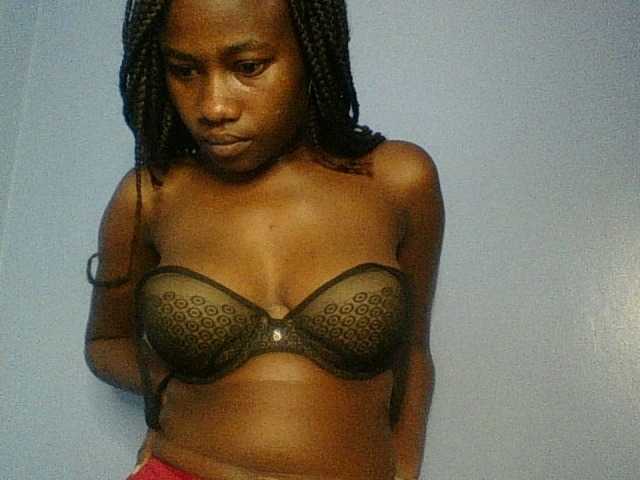 Cute-dall live cam on BongaCams