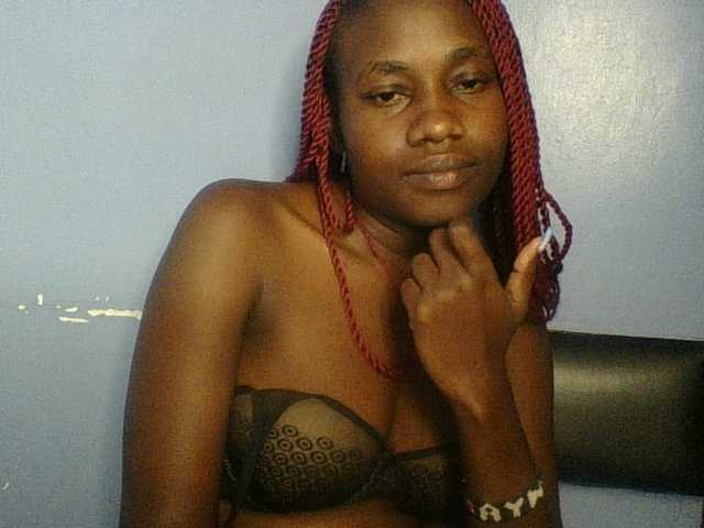Cute-dall live cam on BongaCams