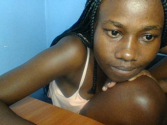 Cute-dall live cam on BongaCams