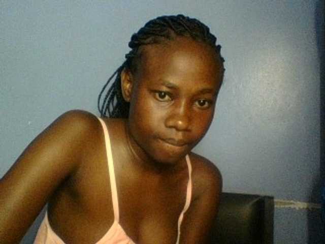 Cute-dall live cam on BongaCams