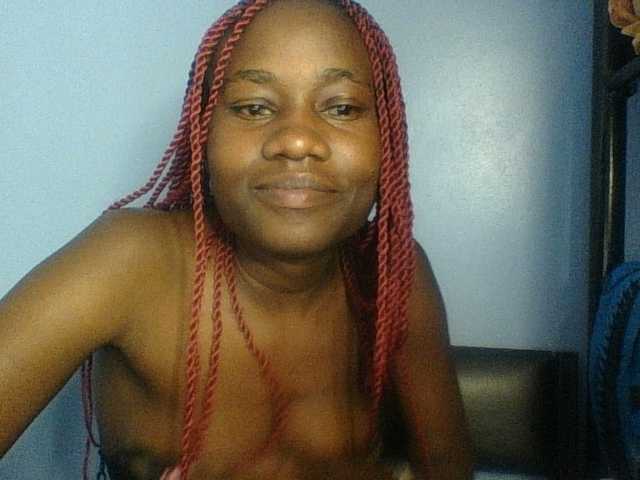 Cute-dall live cam on BongaCams