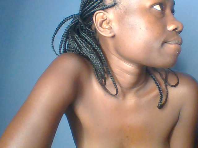 Cute-dall live cam on BongaCams