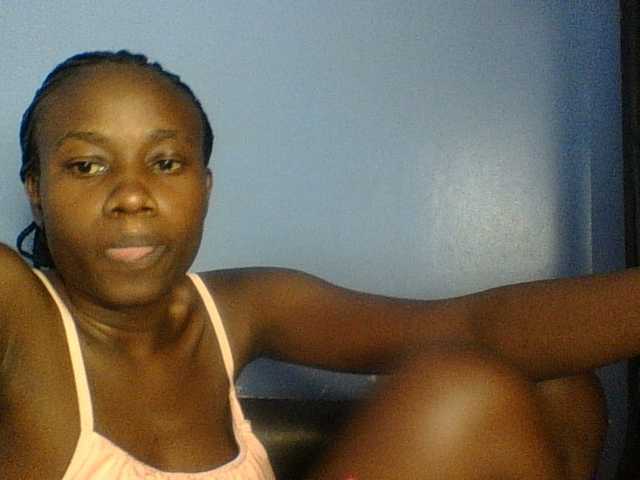 Cute-dall live cam on BongaCams