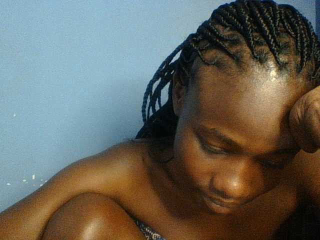 Cute-dall live cam on BongaCams