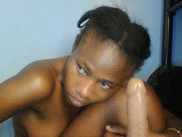 Cute-dall live cam on BongaCams