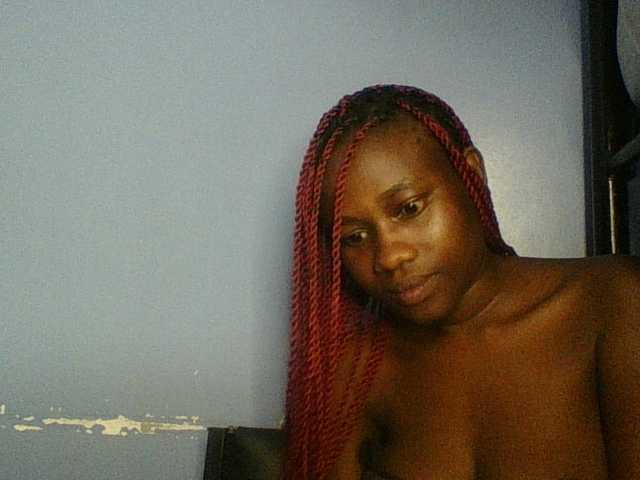 Cute-dall live cam on BongaCams
