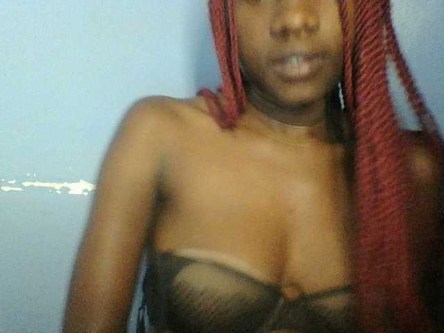 Cute-dall live cam on BongaCams