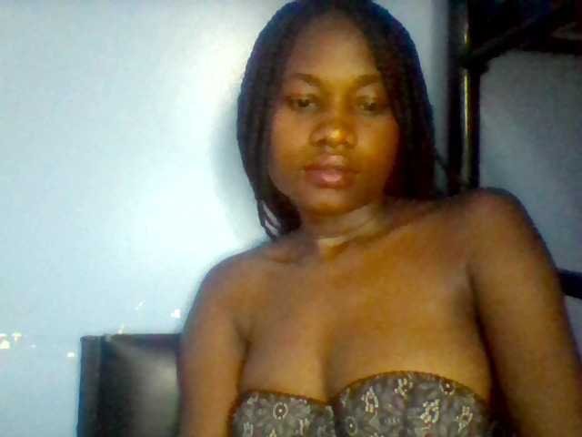Cute-dall live cam on BongaCams