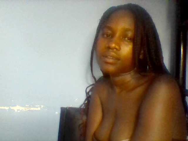 Cute-dall live cam on BongaCams