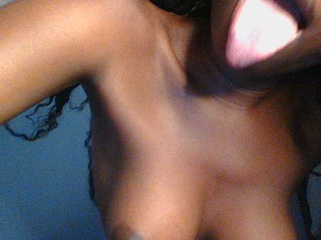Cute-dall live cam on BongaCams