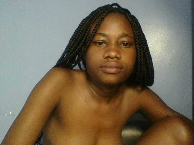 Cute-dall live cam on BongaCams