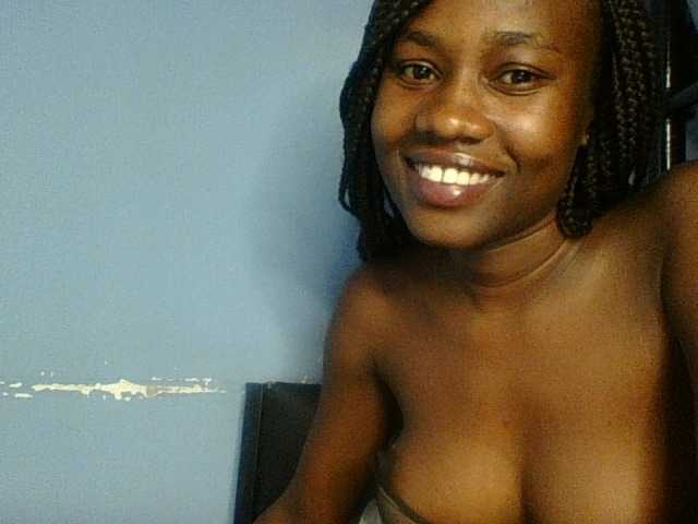 Cute-dall live cam on BongaCams