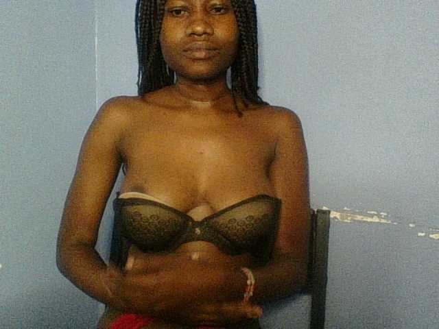 Cute-dall live cam on BongaCams