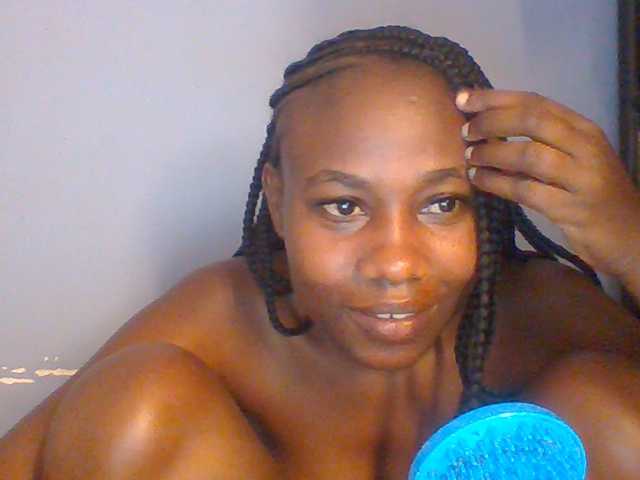 Cute-dall live cam on BongaCams
