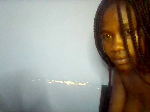 Cute-dall live cam on BongaCams