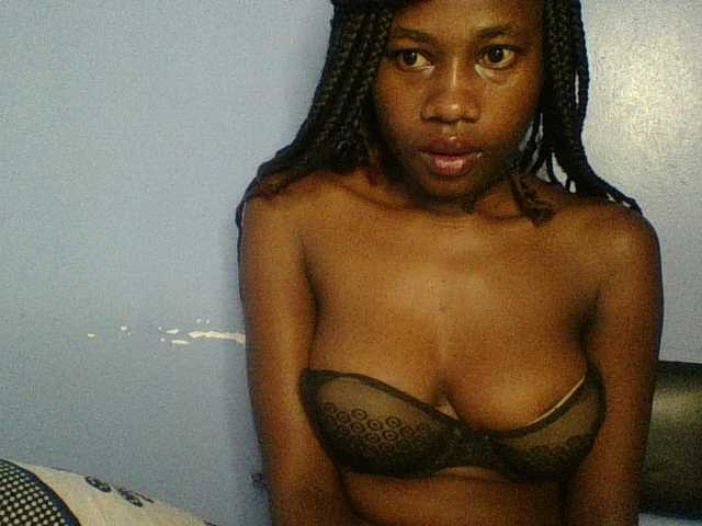 Cute-dall live cam on BongaCams