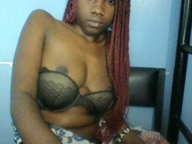 Cute-dall live cam on BongaCams