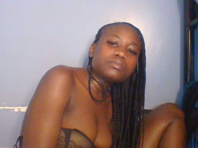 Cute-dall live cam preview