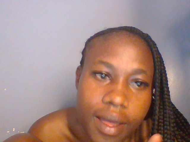 Cute-dall live cam on BongaCams