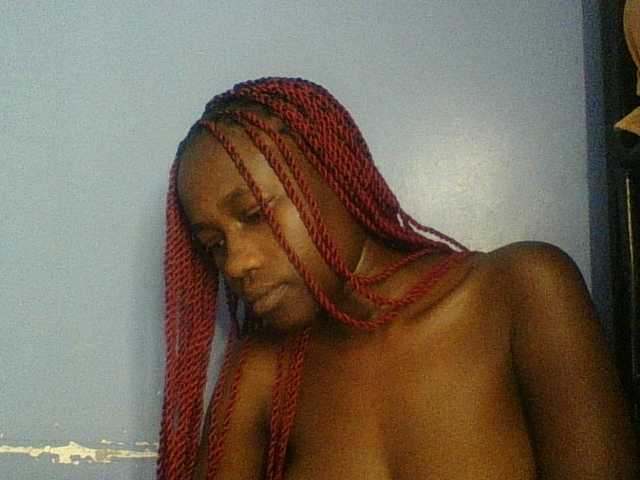 Cute-dall live cam on BongaCams