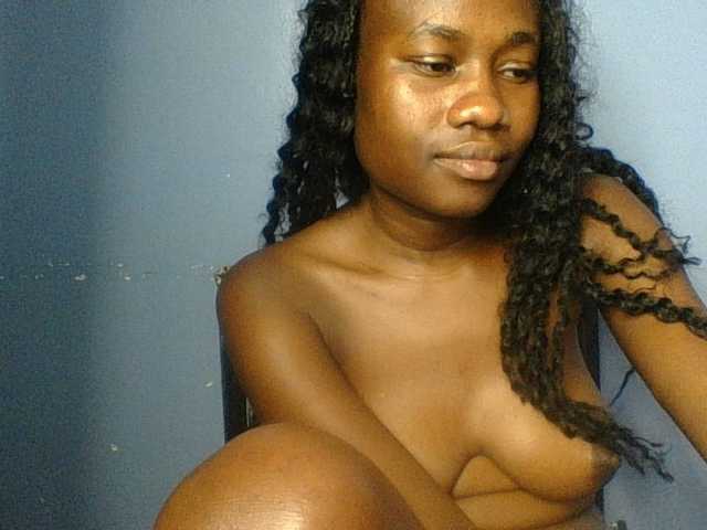 Cute-dall live cam on BongaCams