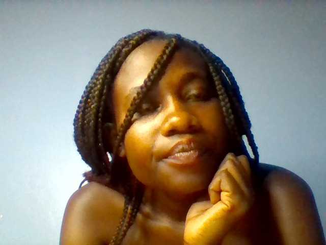 Cute-dall live cam on BongaCams