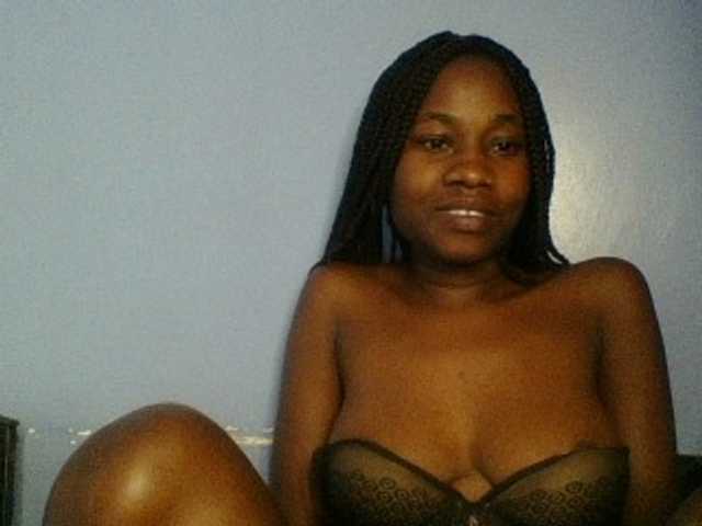 Cute-dall live cam on BongaCams
