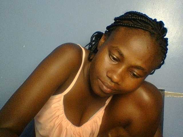 Cute-dall live cam on BongaCams