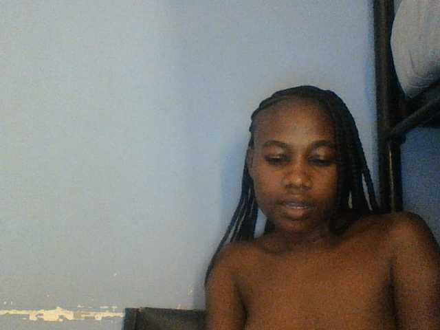 Cute-dall live cam on BongaCams