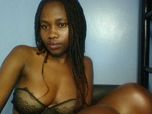 Cute-dall live cam on BongaCams