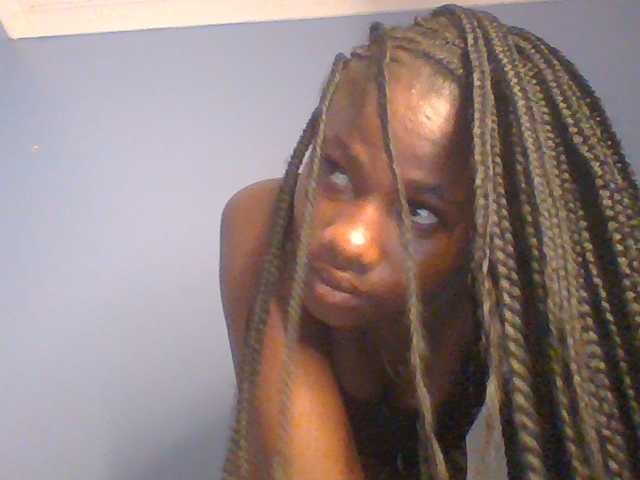 Cute-dall live cam on BongaCams