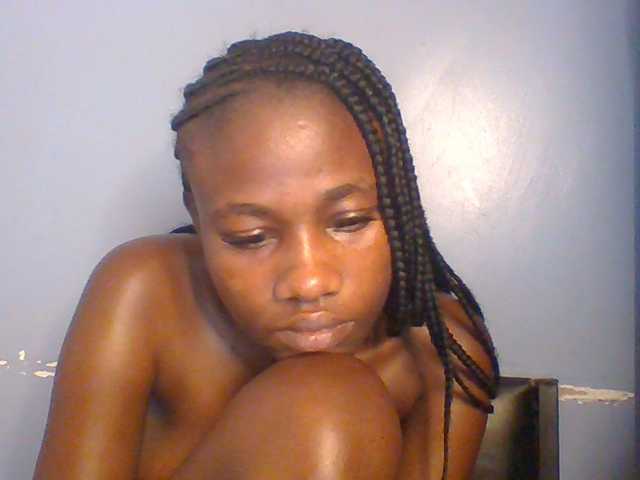 Cute-dall live cam on BongaCams